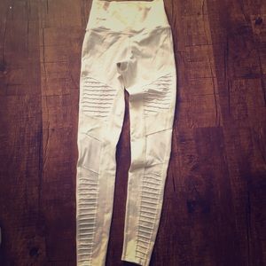 Alo Leggings